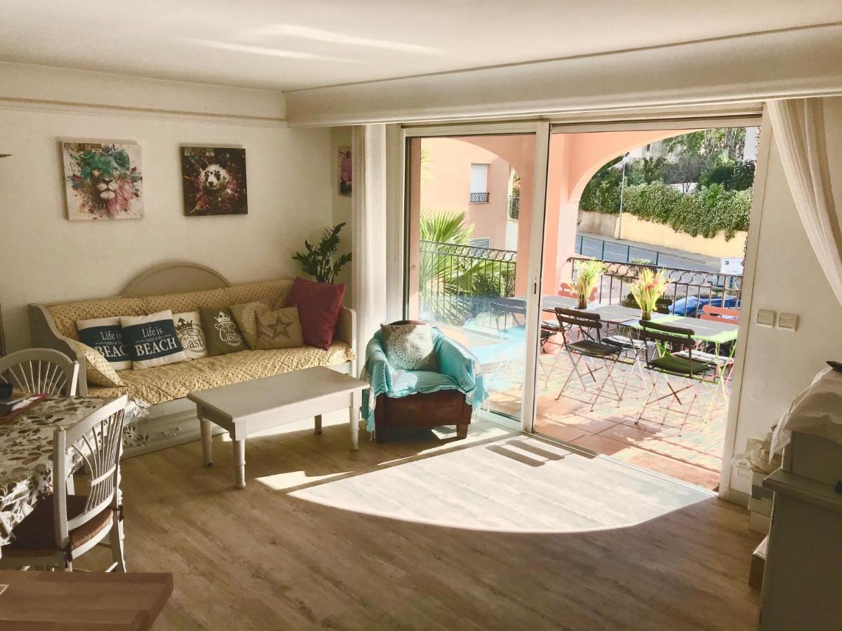 Residence 4 Etoiles Port Marine Sainte-Maxime Buitenkant foto