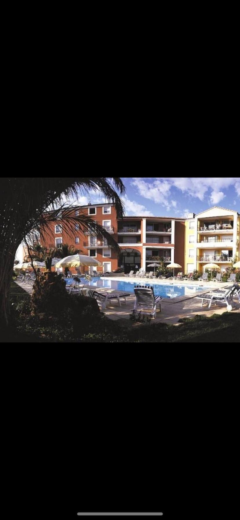Residence 4 Etoiles Port Marine Sainte-Maxime Buitenkant foto