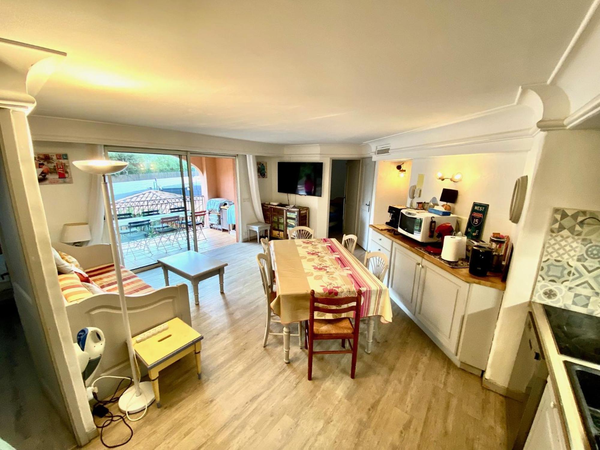 Residence 4 Etoiles Port Marine Sainte-Maxime Buitenkant foto